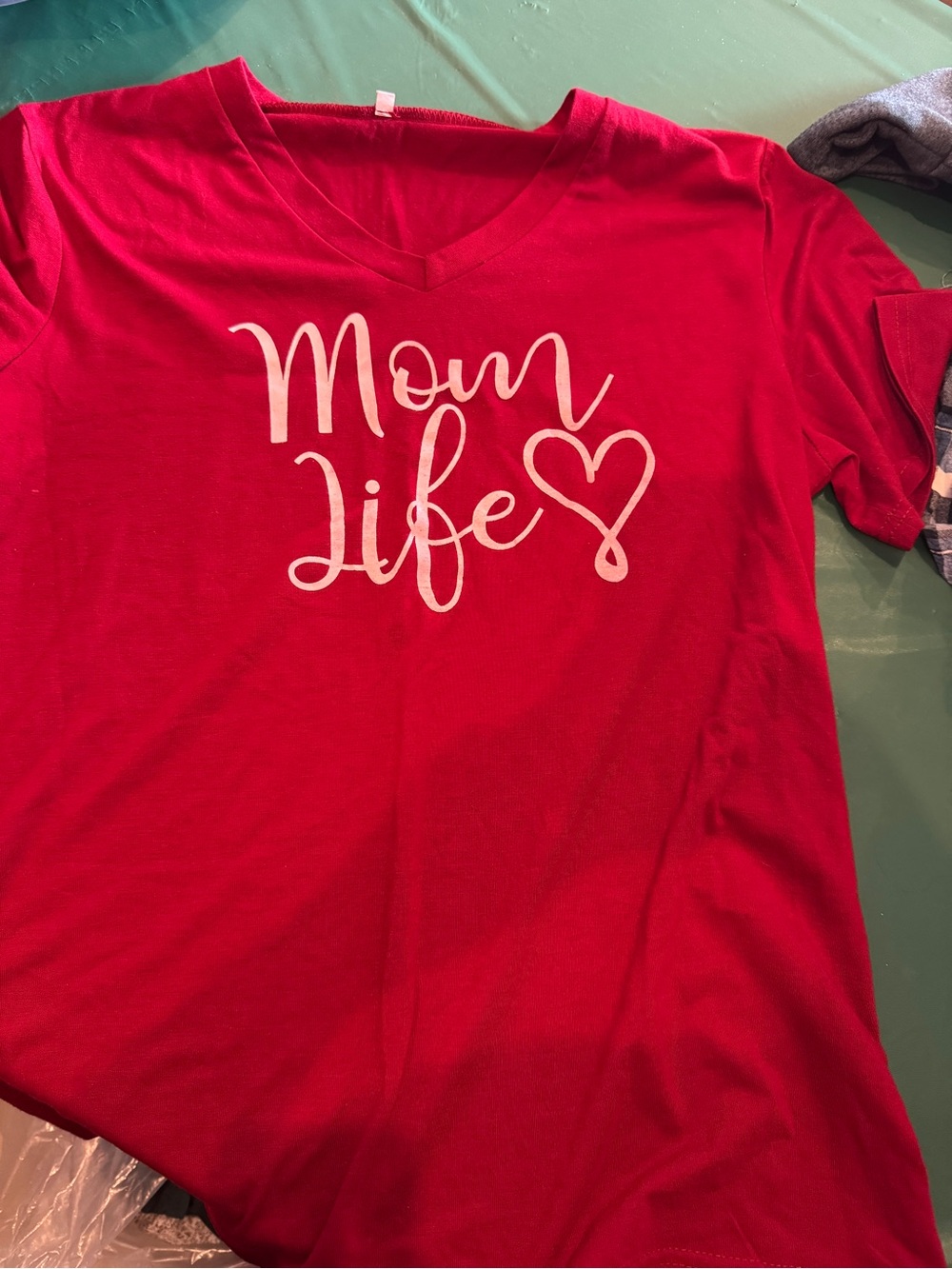 Mom Life V-Neck Tee in Red with White Script
